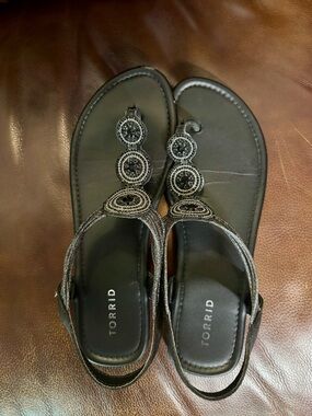 torrid Black Beaded Toe-Post Slingback Sandals Size 10WW